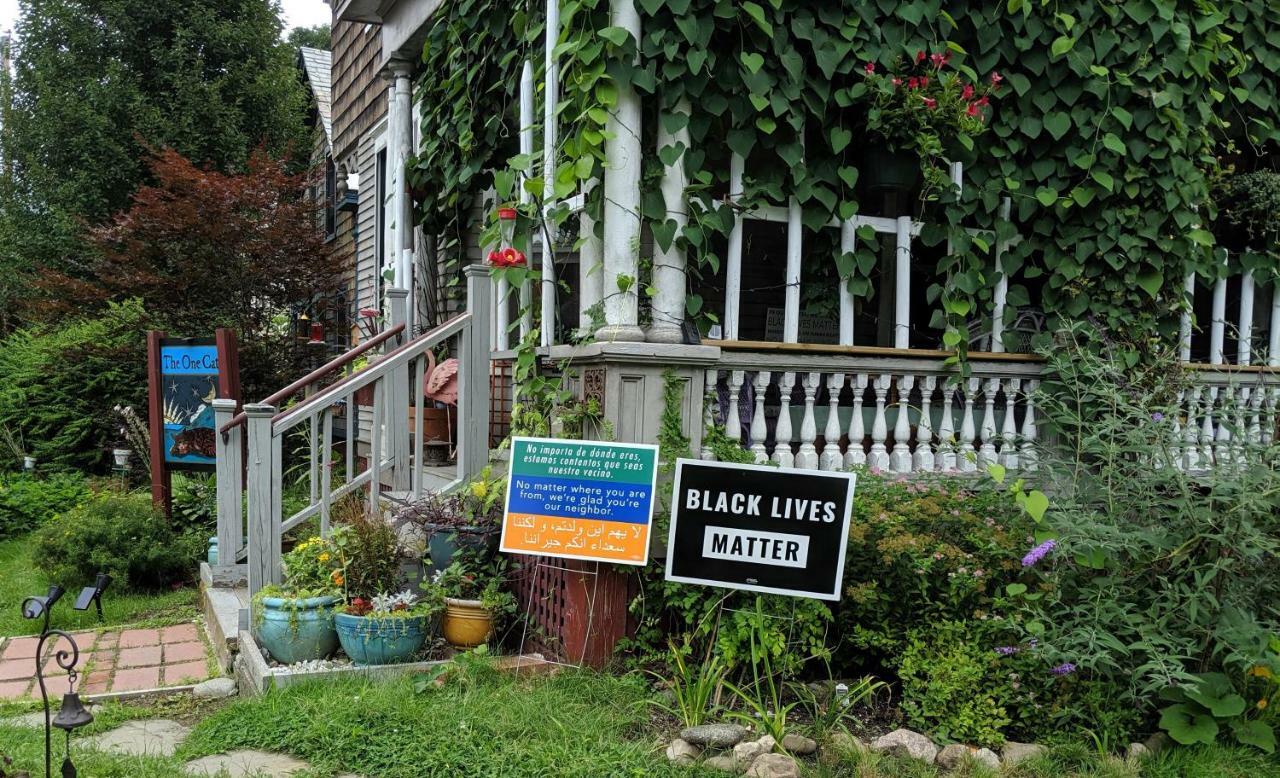 Bed and Breakfast The One Cat Brattleboro Exterior foto